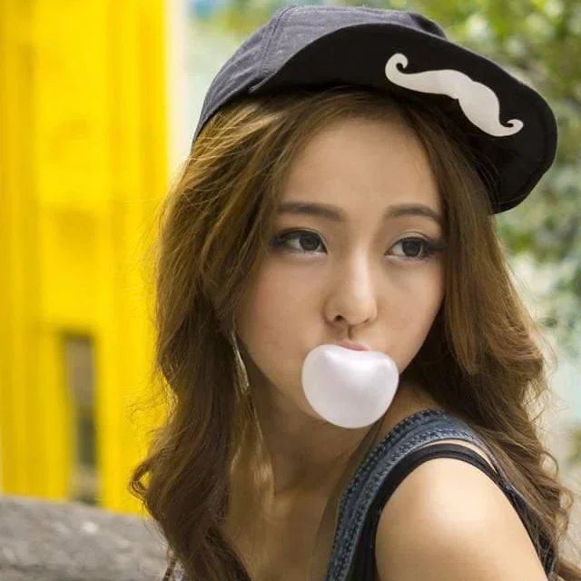 Vivi gallery image