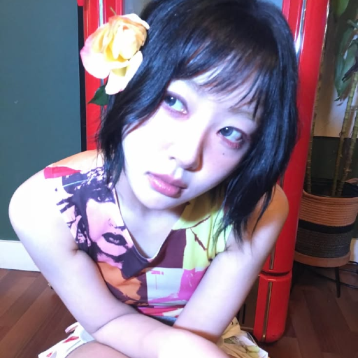 Imagem da galeria de Yves