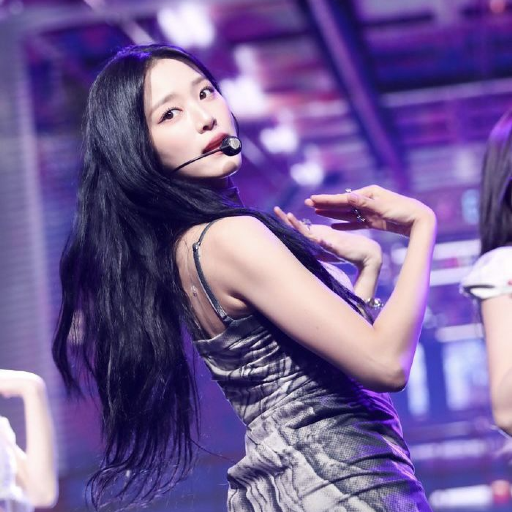 HyunJin gallery image
