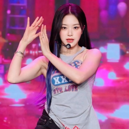 HyunJin 1