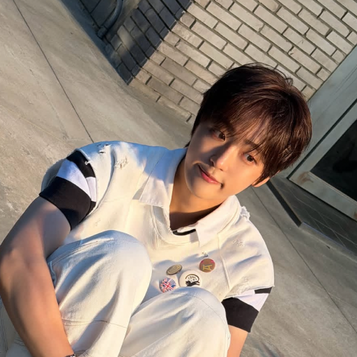 Jin Su gallery image
