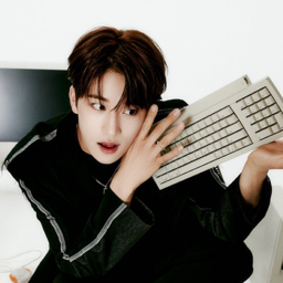 Jun Woo