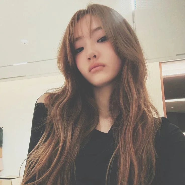 Ella gallery image