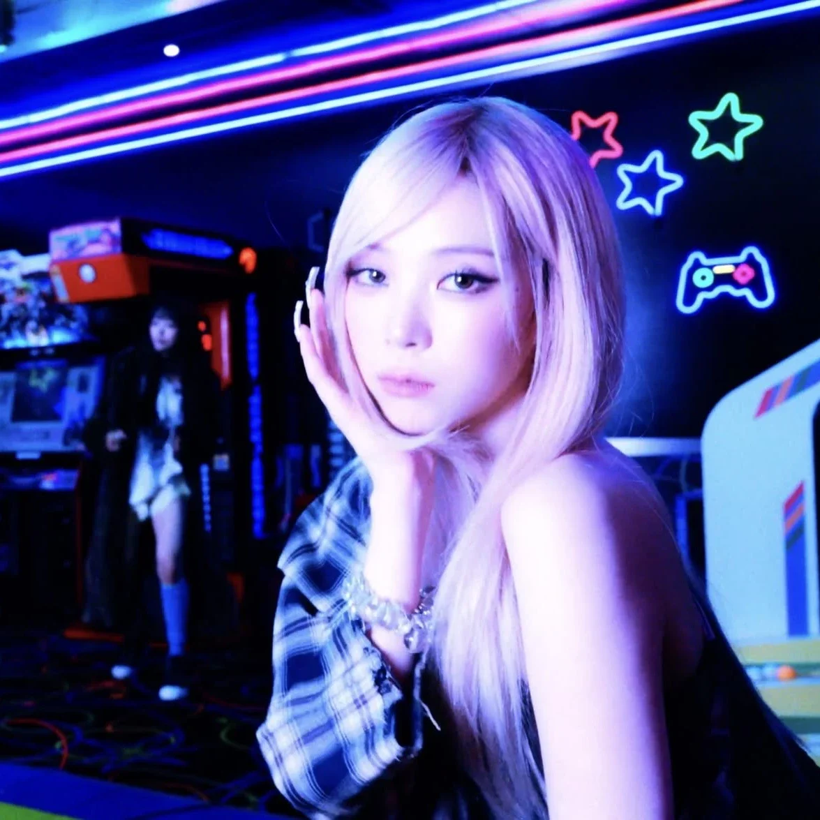 Narin gallery image