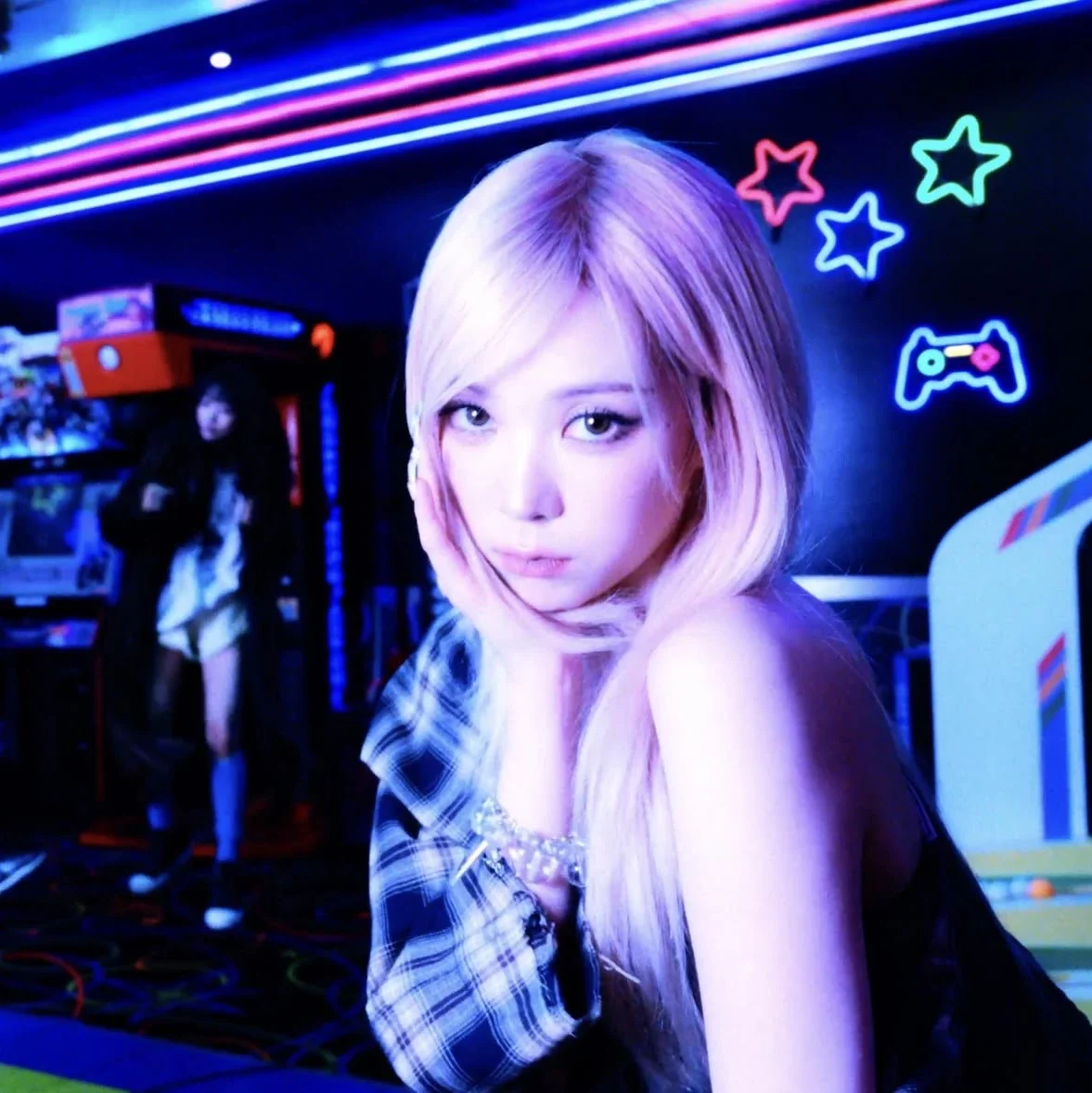 Narin gallery image