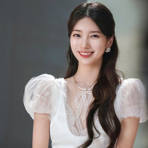 Suzy gallery image
