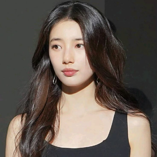 Suzy gallery image