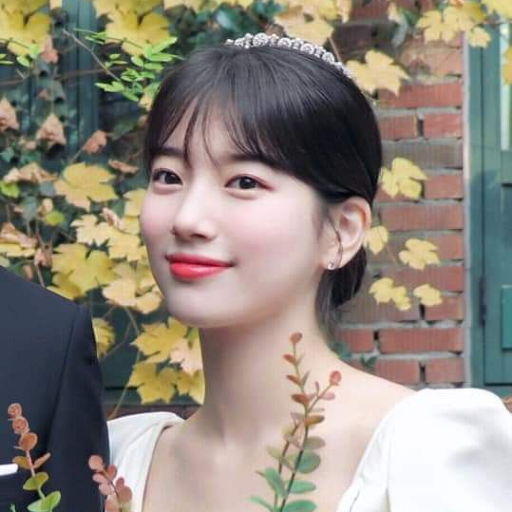 Suzy gallery image