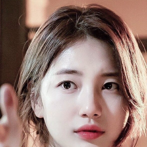 Suzy gallery image