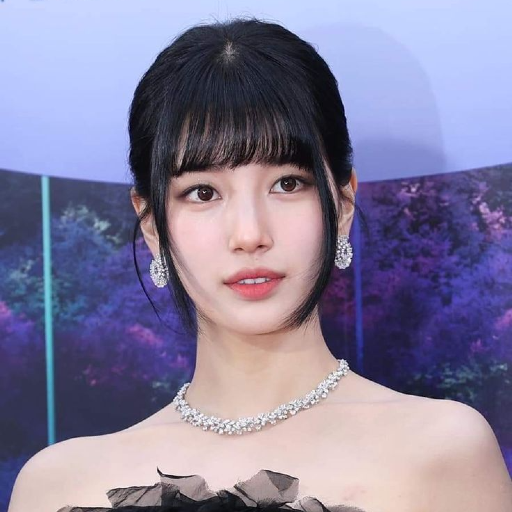 Suzy gallery image