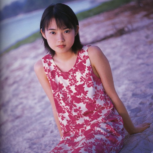 Abe Natsumi gallery image