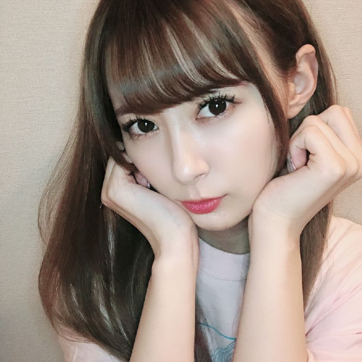 Ikuta Erina gallery image