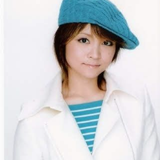Yoshizawa Hitomi gallery image