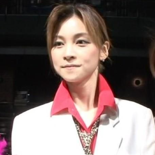 Yoshizawa Hitomi gallery image