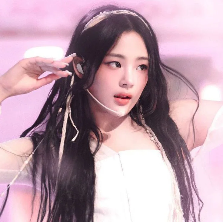 Minji gallery image