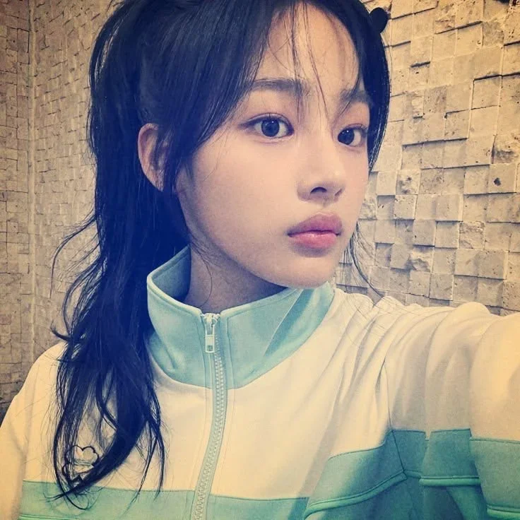 Minji gallery image