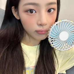 Minji 4