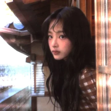 Minji 2