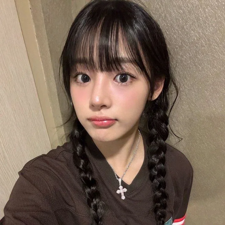 Minji gallery image