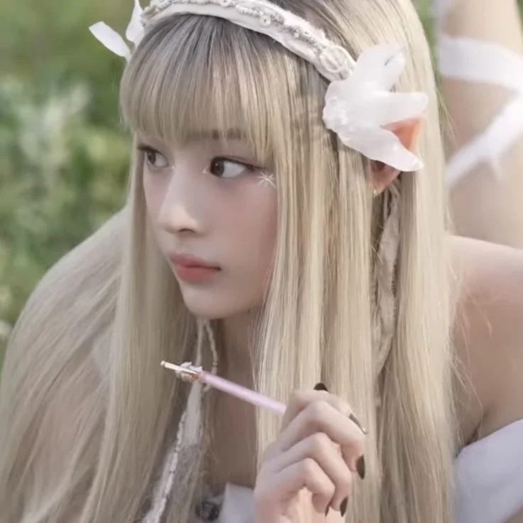 Minji gallery image