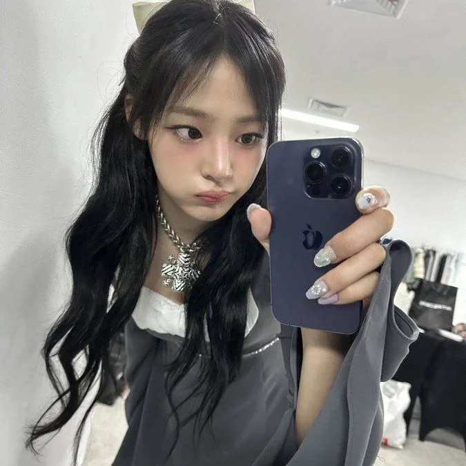 Minji gallery image