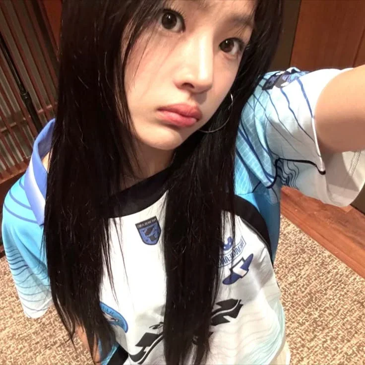 Minji gallery image