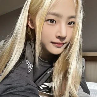 Minji 4
