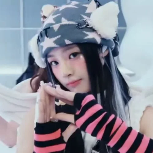 Minji 4