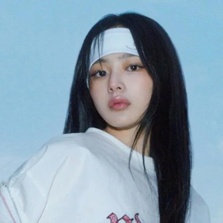 Minji gallery image
