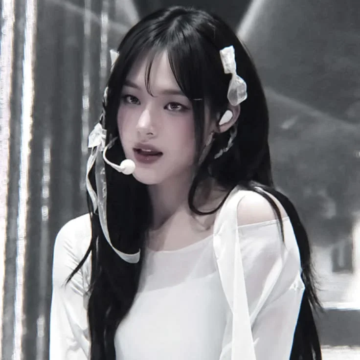 Minji gallery image