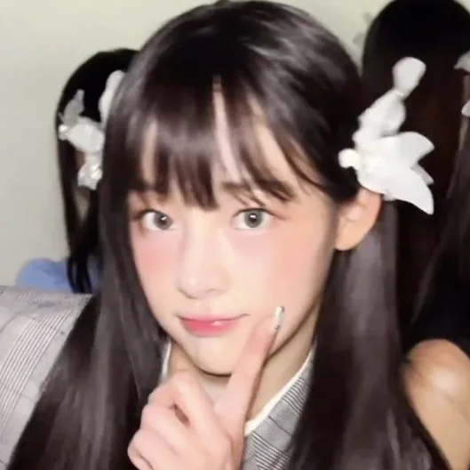 Minji 2
