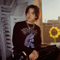 Thi-o gallery image