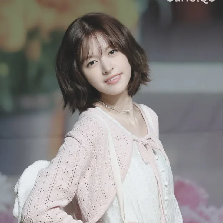 Lily gallery image