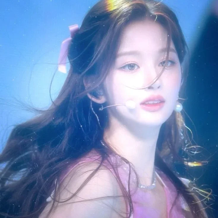 Sullyoon gallery image