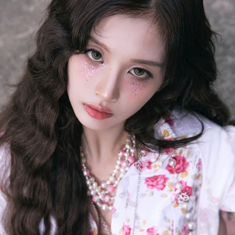 Sullyoon gallery image