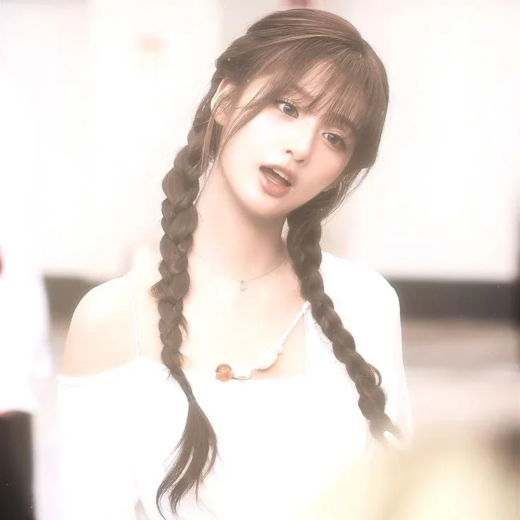 Sullyoon gallery image