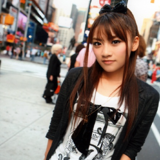 Larawan sa gallery ni Takahashi Minami