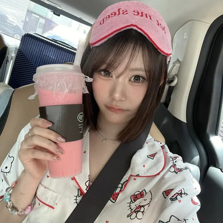 Maika gallery image