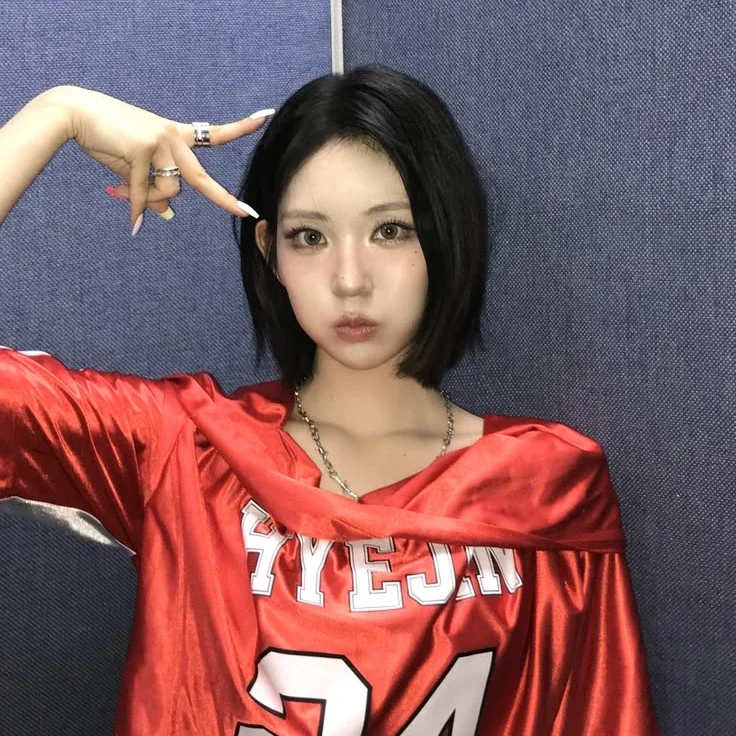 Cho Hyejin gallery image