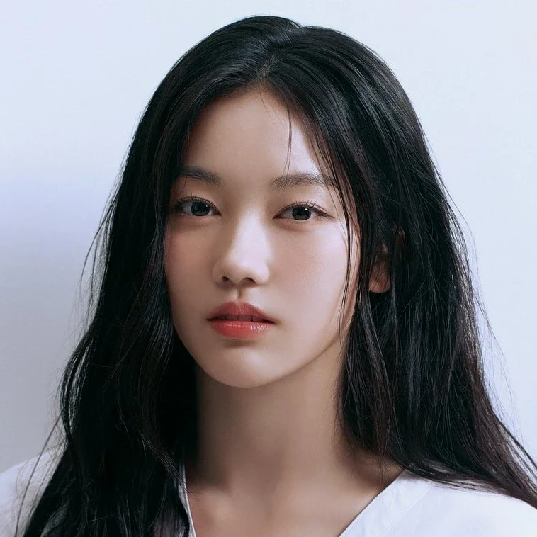 Shin Hyewon gallery image