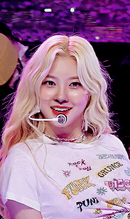 Dayeon gif