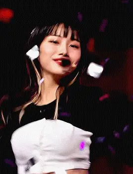 Youngeun gif