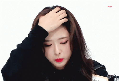 Olivia Hye gif