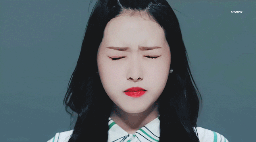 Olivia Hye gif
