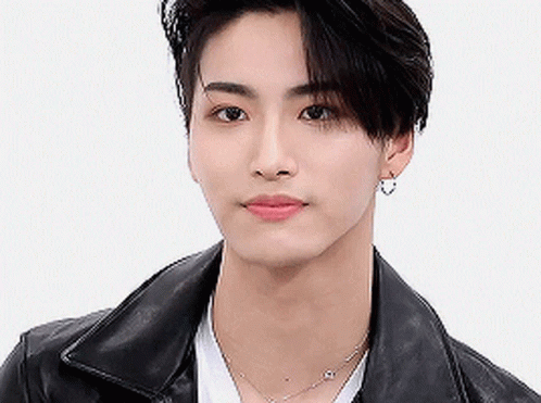 Seonghwa gif