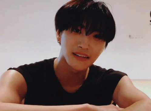 Seonghwa gif