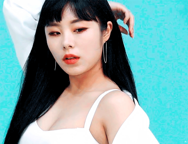 Wheein gif