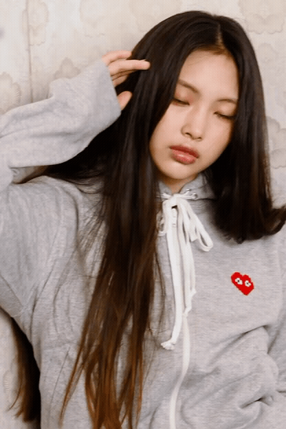 Hyein gif