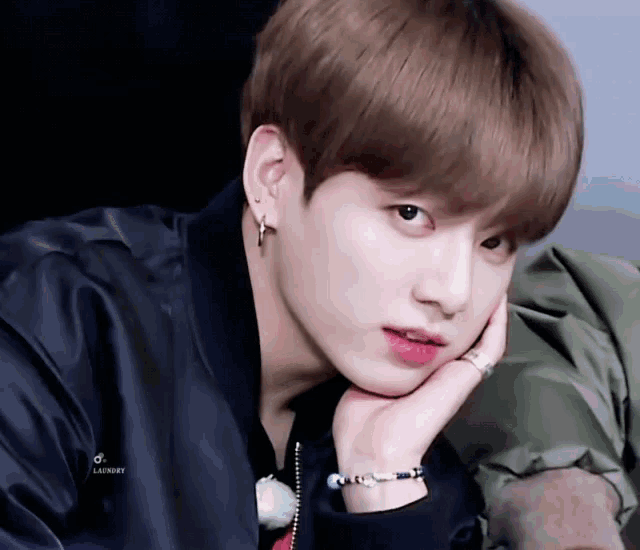 Jungkook gif