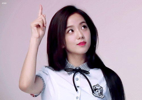 Jisoo gif
